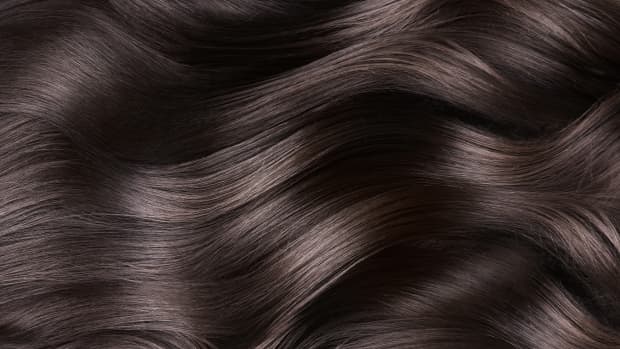 close up brunette waves