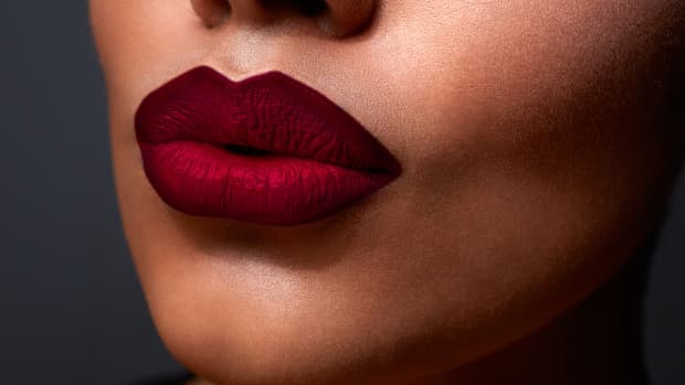 Brown woman with red ombré lips