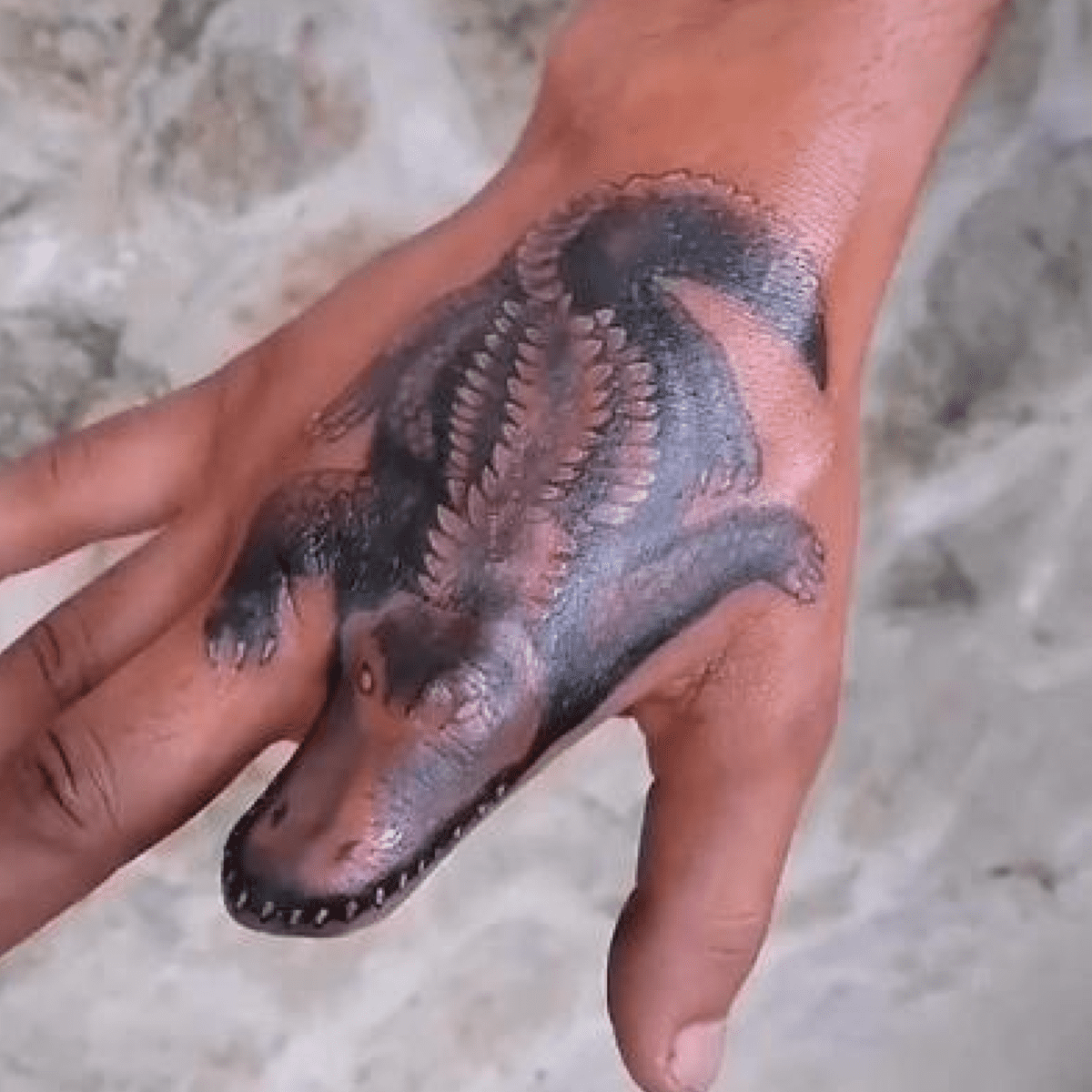 38 Best Finger Tattoo Designs