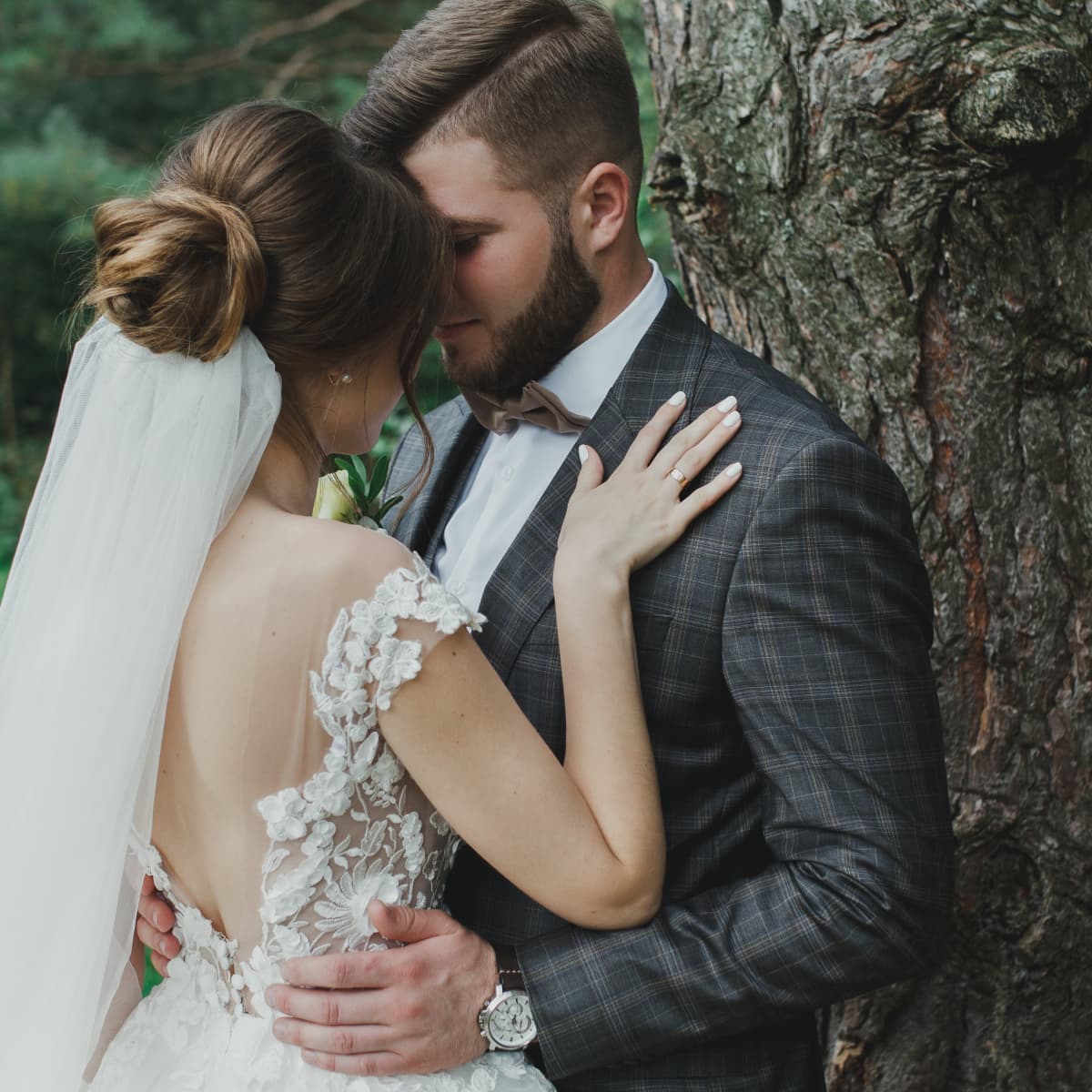 Bride Gives 90 Goodwill Wedding Dress an Epic Makeover and It