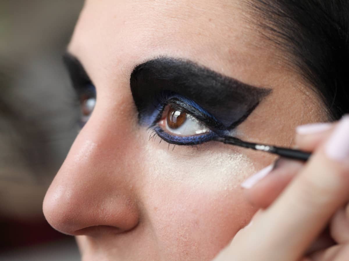 Gothic Makeup - HubPages