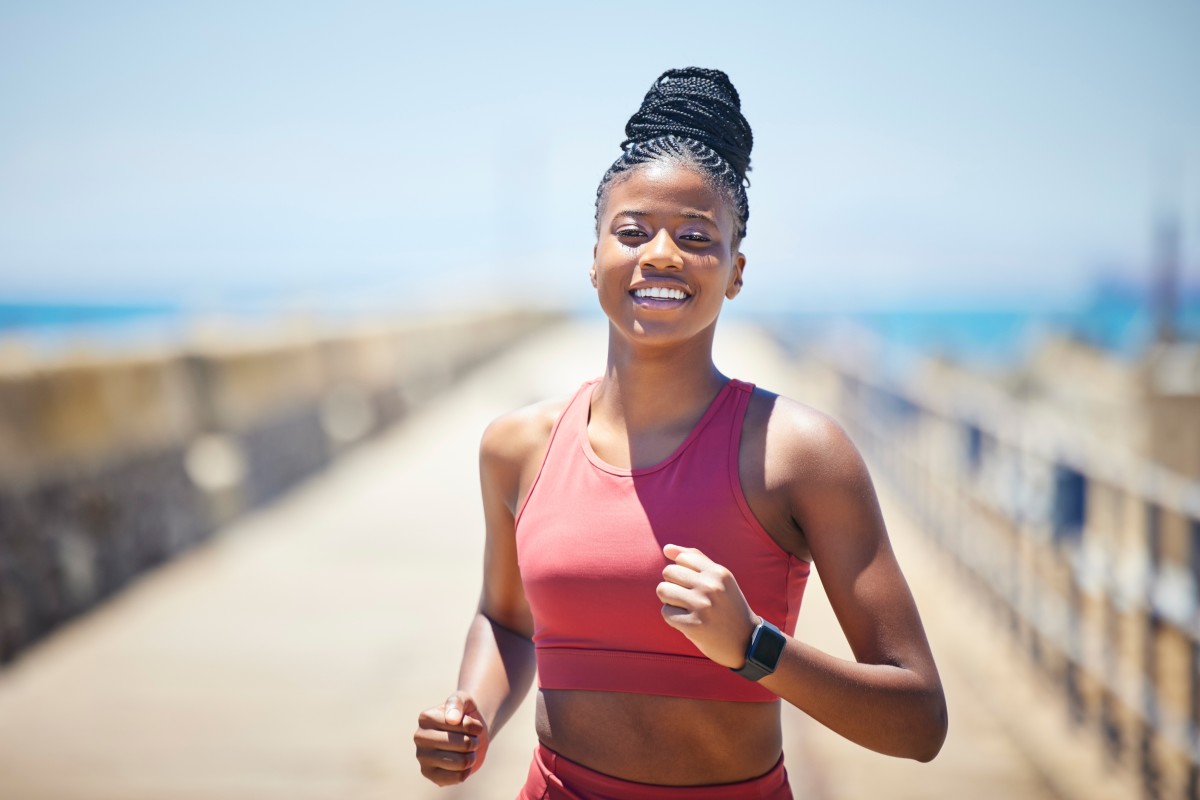 Mid-size Runner Tests How Crop Top Would Hold Up During Daily Run and ...