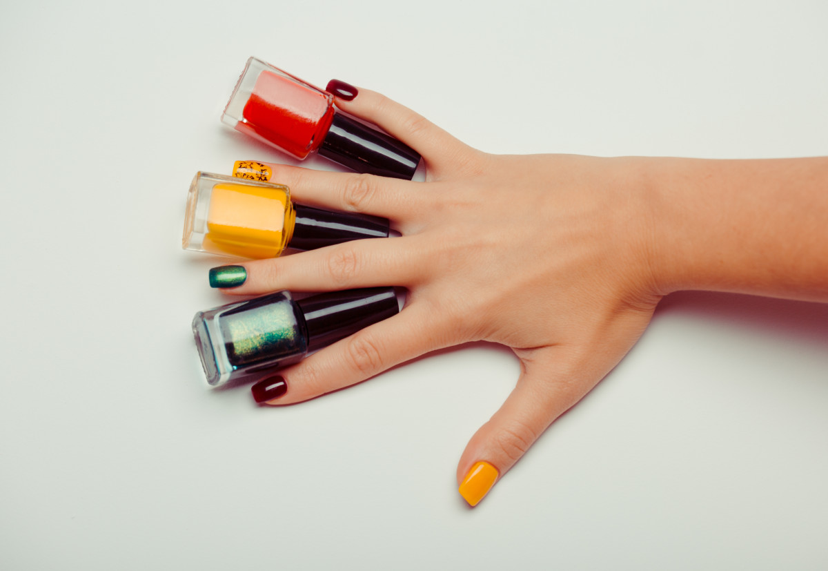 Woman Reveals There's Another Use for “Top Coat” You Might Not Have ...