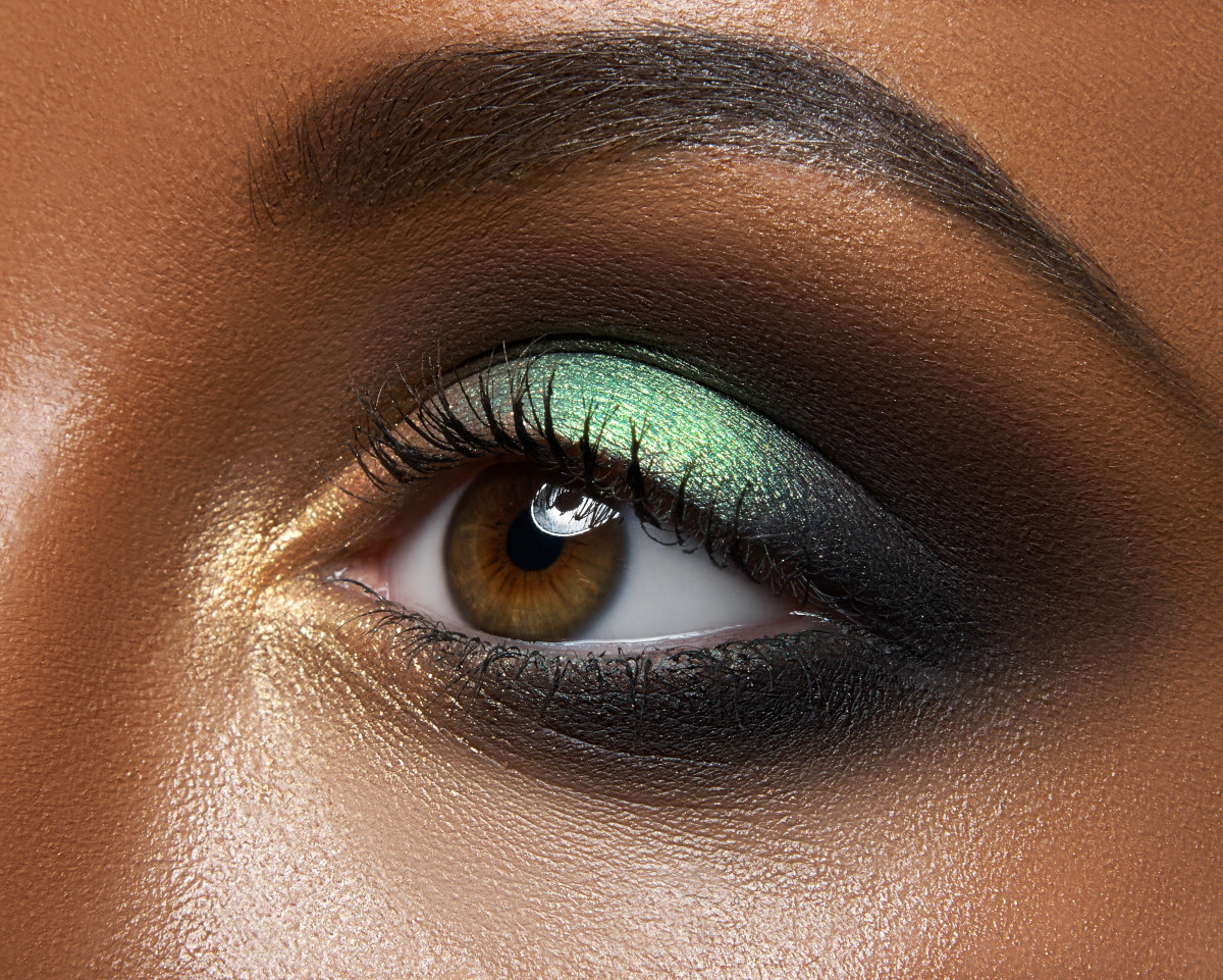 Hey, Have You Tried the Ombré Eyeshadow CutCrease Trend Yet